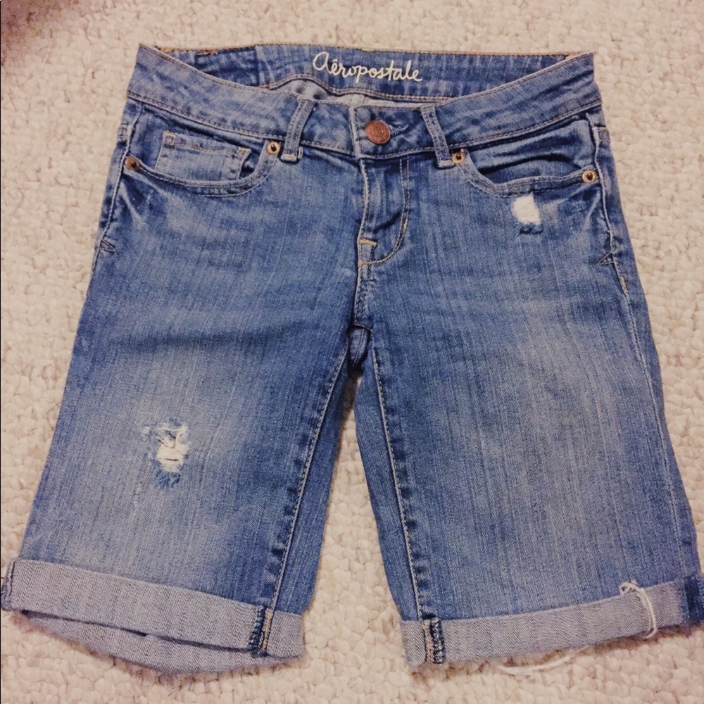 Light wash distressed bermuda shorts (aeropostale)